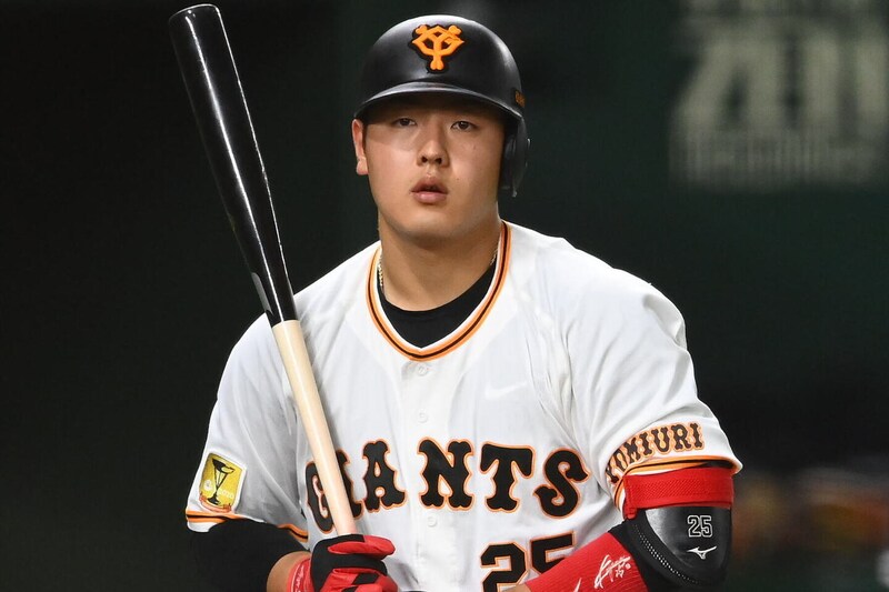 「ついにこの時が！」巨人、岡本和真のポスティングによるメジャー挑戦を容認！ ファン騒然「まさか認めるとは」「どこに行くか楽しみ」