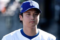 「おお、白だ」「デマが懐かしい」大谷翔平、トロントへ向かう最新ショットにネット反響　半袖の私服姿を心配する声も「薄着過ぎない？」