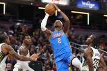 王者サンダーが“NBA史上初”開幕２戦連続２OTを制して連勝発進！SGAがキャリアハイ55得点の活躍で昨ファイナル再戦を勝利に導く＜DUNKSHOOT＞