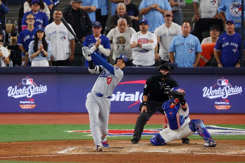 ドジャース、悪夢の1イニング9失点で完敗 3被弾11失点でワールドシリーズ初戦落とす…大谷翔平は7回に意地の2ラン本塁打も空砲