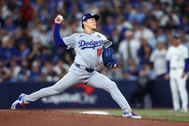 PS２試合連続完投勝利の離れ業！ 山本由伸の“価値”をLA記者が改めて主張「３億2500万ドルの契約はむしろ安すぎるかも」
