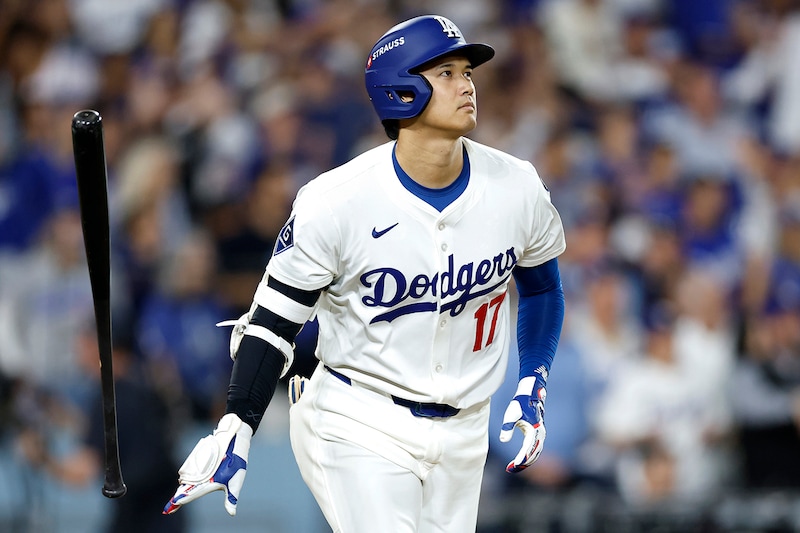 会心の一打、大谷翔平が第2打席でシャーザー投手からホームラン!! 打球初速163.3キロ、打球角度32度、飛距離118.5メートル【ワールドシリーズ第3戦・ブルージェイズ戦】