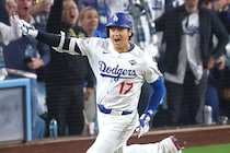 「大谷翔平はまるで別次元の存在だ」WS史上119年ぶり１試合４長打に米記者あ然「地球上で最高の選手が、“らしい”活躍を続けている」