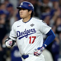 「またか」大谷翔平は第５、６、７打席に続き、第８打席も…。異例の“４連続”申告敬遠【WS第３戦・ブルージェイズ戦】