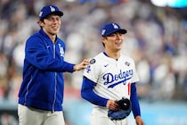 「彼は自分から『行ける！』って言ったんだ」山本由伸が志願した“魂のブルペン入り”に名手カーショウも絶句＆感銘！「ほぼ１日休んだだけだぜ？」「犠牲を厭わないんだ」