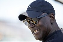 “神様”ジョーダンが語るロード・マネジメントの本質「バスケは１日２時間半～３時間。残りの21時間で何をするか」＜DUNKSHOOT＞