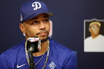 打撃不振で肩を落とすベッツへ…米レジェンド解説陣が助言「僕らはムーキーのことが大好き」