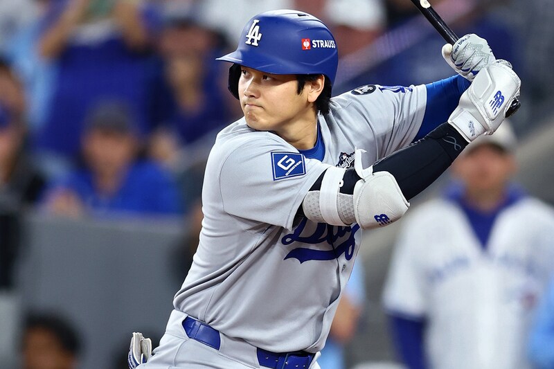 大谷翔平のWS第６戦・第３打席は９球目まで粘るもファーストゴロ。ドジャースは５回表を終えて３対１とリード【ブルージェイズ戦】