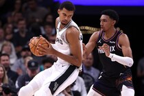 「今こそ復讐の時だ」絶好調のウェンバンヤマ＆スパーズをOBたちが絶賛「優勝も狙える」＜DUNKSHOOT＞