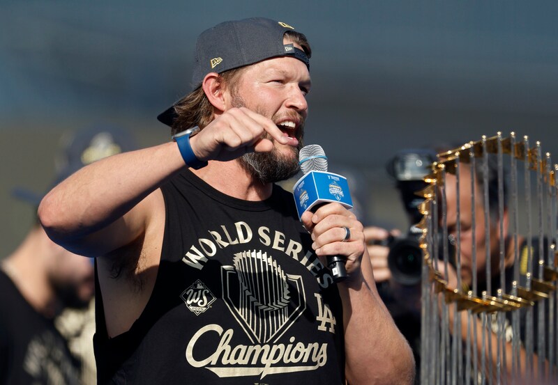 「もう過小評価しちゃいけない」MVP山本由伸の“中０日”熱投を引退カーショウが再び称賛！ 最後は驚きの告白「知らなかったんだ」