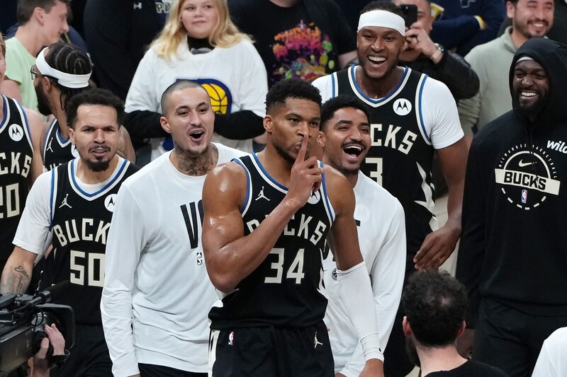 因縁の相手に決勝弾を沈めたヤニス「あれを外しても生きていける。でも打たなければ生きていけない」＜DUNKSHOOT＞