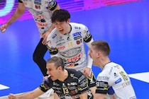 「規格外の打球だ」石川祐希のスパイク技術に現地解説が脱帽、名物実況は「凄まじいアタック」と驚愕！ ペルージャの開幕４連勝に貢献