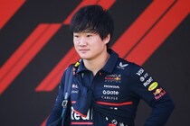 「もしレッドブル・ファミリーから解雇された場合…」苦闘する角田裕毅に英解説者が辛辣評価「チャンスを得た」「将来を見据える必要ある」と皮肉も