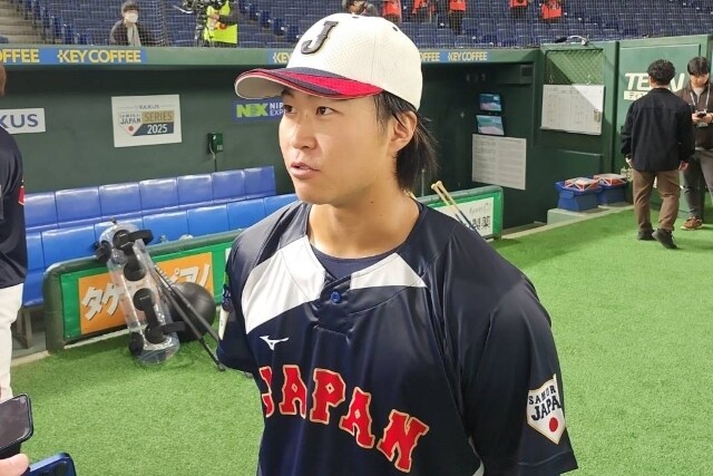 【侍ジャパン】キャンプ２軍スタートから初の日の丸！ DeNA石上泰輝が語るピッチクロック＆ベース拡大による内野手への影響「長いルーティーンがない」「少し広いので…」