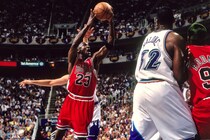 ジョーダン伝説のラストショットから27年――ジャズ本拠地のWi-Fiに刻まれる“神様”への恨み節＜DUNKSHOOT＞