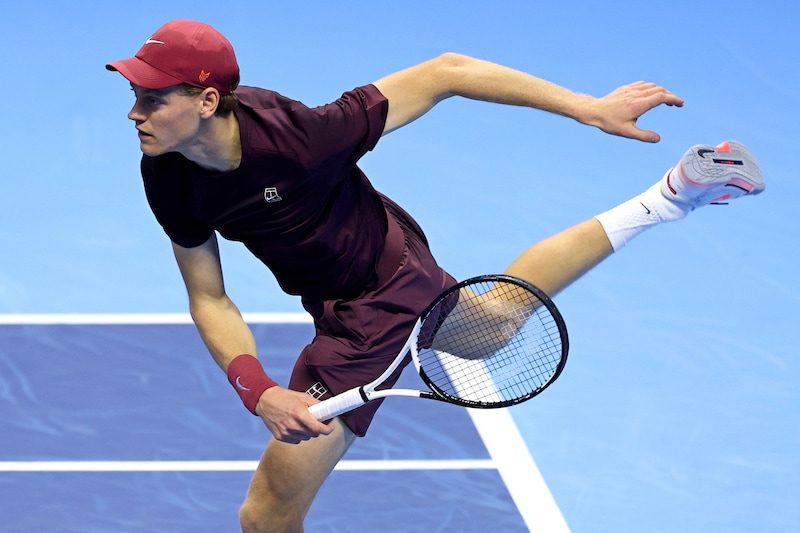 「サービスで多くの変化を加えた」シナーのツアー最終戦優勝のカギをコーチが明かす<SMASH>