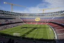 バルサが改装中のカンプ・ノウで2023年以来のホームゲームを開催！ チケットは最低でも４万円弱と高騰…一方で宿敵マドリーは新「ベルナベウ」でNFL開催