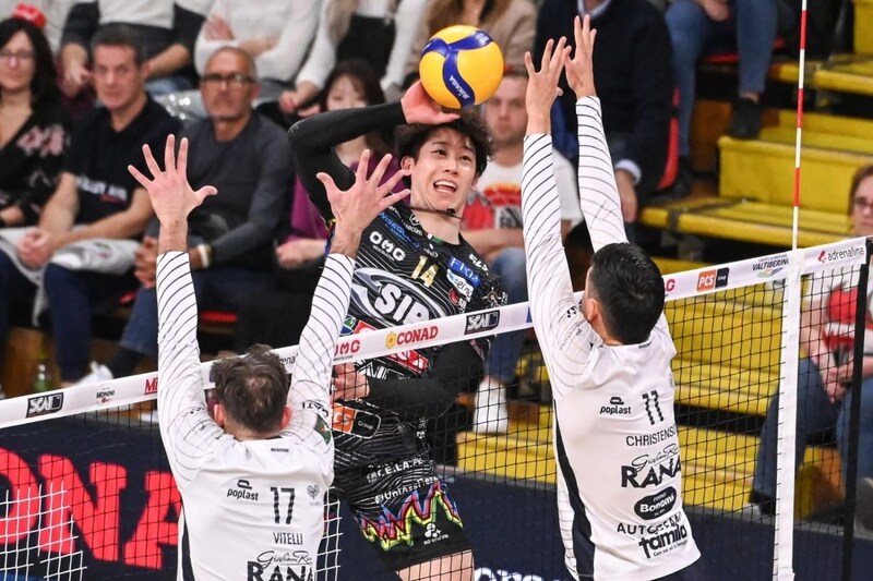 【現地取材】ヴェローナに敗れたペルージャ石川祐希が自省、次節の昨季王者との一戦は「またレベルの高い試合になると思う。こういう試合を勝っていくために日々練習している」