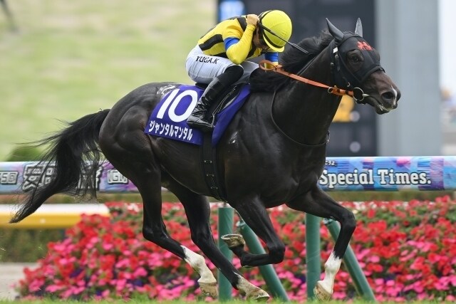 多士済々なメンバーで極めて難解なレース、“卍巴”争いの主軸はジャンタルマンタルで揺るがない【マイルCS】