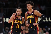 ５年目のJ・ジョンソン台頭で好調を維持するホークス。一方で加速する“ポスト・ヤング”構想＜DUNKSHOOT＞