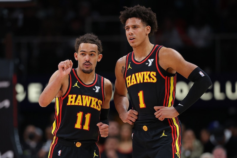 ５年目のJ・ジョンソン台頭で好調を維持するホークス。一方で加速する“ポスト・ヤング”構想＜DUNKSHOOT＞