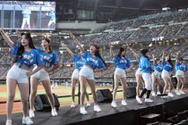 「バッチバチに可愛いな」エスコンに韓国チア降臨！ 日韓OB戦でファン魅了「レベル高すぎだろ…」