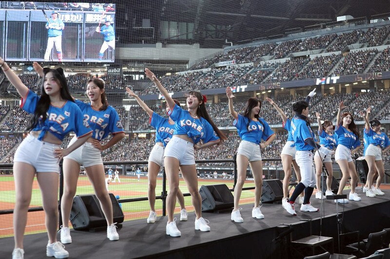 「バッチバチに可愛いな」エスコンに韓国チア降臨！ 日韓OB戦でファン魅了「レベル高すぎだろ…」