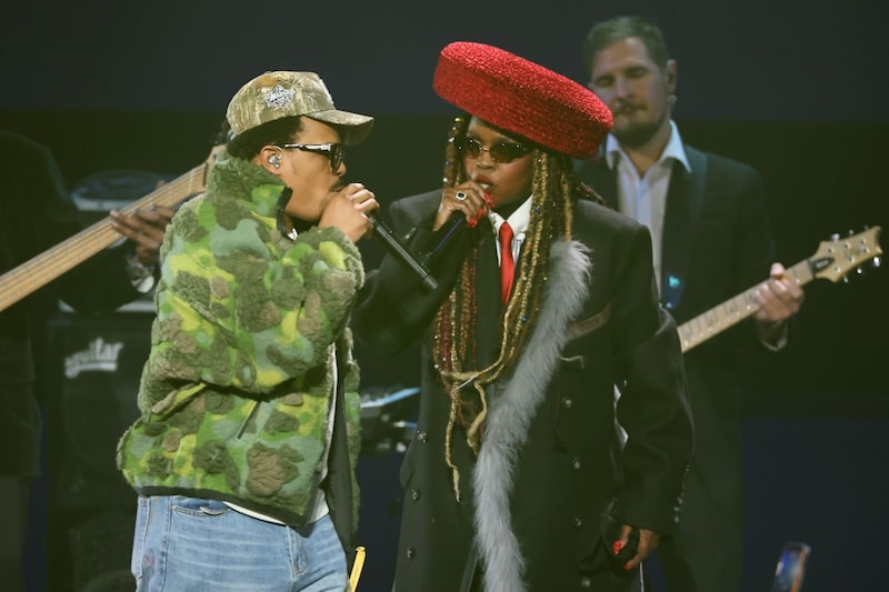 「ローリンヒルに罪はない」W杯抽選会、長すぎる前段…突然の歌姫登場に視聴者困惑「いや、嬉しいけど…」