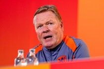 日本代表は「強いチーム」オランダ代表のクーマン監督が警戒「スピードがあって技術が高い選手がいる」教え子の吉田麻也と「再会できてうれしかった」