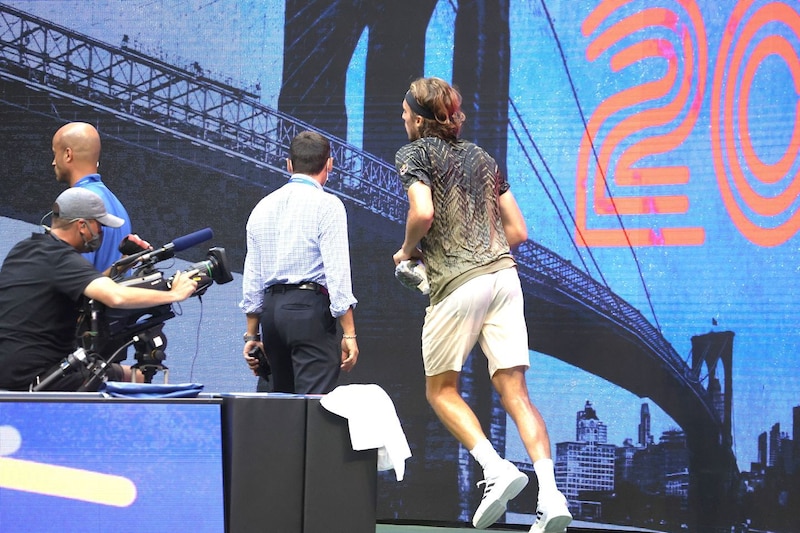 【テニスルール虎の巻】お腹の具合が悪くて試合中にトイレに行きたくなりそうな場合、事前に申告すれ大丈夫か<SMASH>