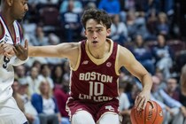 「“ルカ・マジック”だ」日本バスケ界の次世代PG、テーブス流河が強豪相手に躍動！大学最高峰NCAAで「自信になる」パフォーマンス＜DUNKSHOOT＞