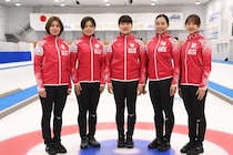 女子カーリング五輪世界最終予選、日本代表が接戦を制し２連勝！ 粘るドイツを最終エンドで突き放す