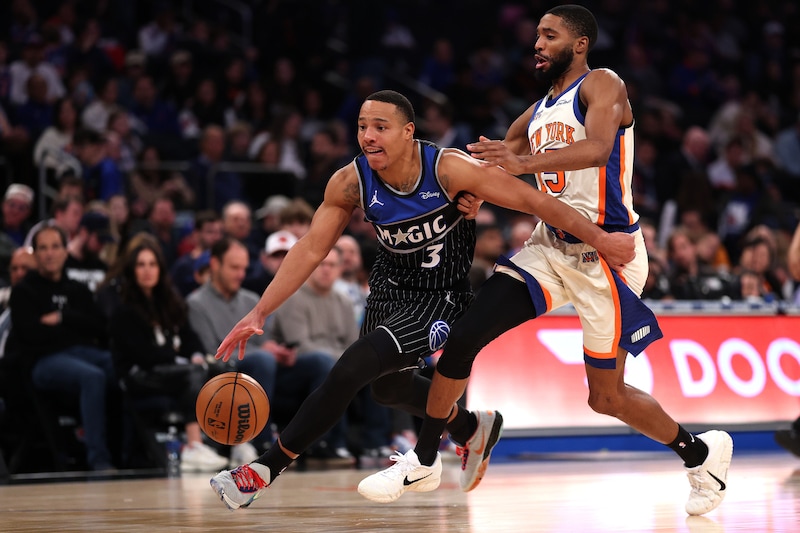 ニックス対マジック戦で“スポーツマンシップに反するプレー”ボールを全力で相手に投げつけアリーナ騒然＜DUNKSHOOT＞