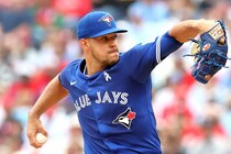 「完璧に合っている」ドジャースがブルージェイズから元オールスター右腕を獲得!? 「経験豊富な先発投手を即座にローテに組み込める」と米メディア