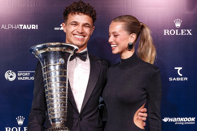 「とても美しくてゴージャスだ」F1トップドライバー3人が美人パートナーと豪華絢爛ツーショット「エレガントだ」「みんなめっちゃ可愛い」