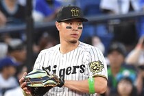 「一緒に自主トレやったの!? すご!!」佐藤輝明が元ド軍戦士との対面を報告　ネット反応「めちゃくちゃメジャー行きたいのが伝わるね～」