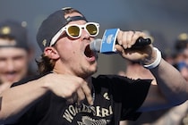 “愛すべき”K・ヘルナンデスの再契約の行方は!?　地元メディアも復帰熱望「ドジャースにとって代替不可能に近い価値を提供している」