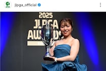 日本女子トップゴルファーらが艶やかなドレス、着物姿で会場に彩り「皆さんビューティフル！」息を呑む美しさ「お似合いですね♡」