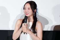 「ラベンダーピンクとっても似合います」本田真凜が披露した“必須アイテム”＆４種類のポーズに脚光「エルサか」「妖精みたい」