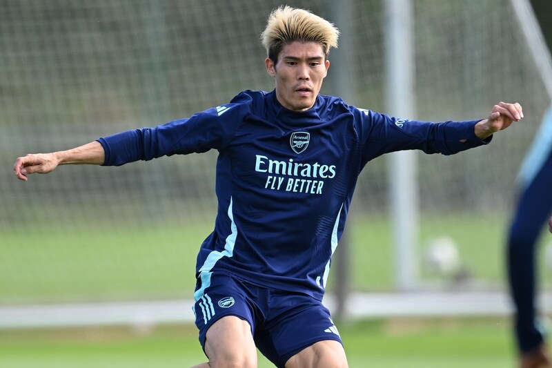 「クラブは長期残留を期待している」 アヤックスと半年契約締結の冨安健洋に現地メディアや有識者は様々な見解!「彼は絶対にプレーしない」