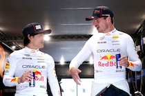 「ユウキの加入で、我々のマシンが難しいと明らかに」　フェルスタッペン、角田の“苦戦ぶり”を振り返る「特にシーズン後半は...」【F1】