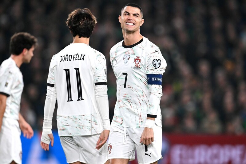 「人類の究極形だ！」40歳Ｃ・ロナウドがドヤ顔で魅せた“最新アイアンボディ”に世界反響！「ＣＧじゃないよね？」「アベンジャーズ入り確実」