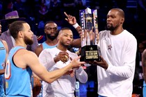 「オールスターゲームに関してはステフのせいだね」。デュラントが近年の球宴内容に不満？「だってハーフコートから…」＜DUNKSHOOT＞