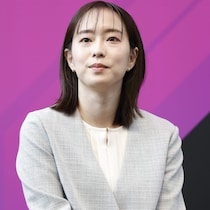 「昨晩は楽しくてあっという間の時間」石川佳純がテニス界の“大物”と女子会を満喫！サンクスツアー完走で祝福のケーキを手にニッコリ