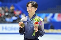 「まだまだ弱い」それでも五輪切符。鍵山優真が涙の全日本連覇後に語った反省とミラノへの覚悟【全日本フィギュア】