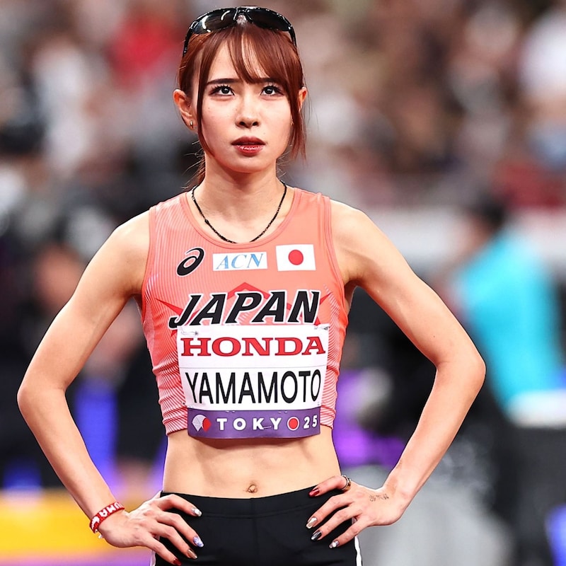 「激かわ！」陸上女子・山本有真がテーマパークで魅せた“お気に入り秋コーデ”に反響続々！「さすがオシャレ番長」「アイドルの私服みたい」
