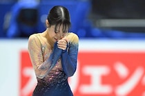 引退表明の三原舞依、ラスト全日本をノーミス演技で号泣　会場総立ち「Mai」ピンク一色に感謝【全日本フィギュア／女子フリー】