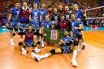 ペルージャ決勝進出！ 地元クラブとの完全アウェーマッチをストレート撃破　SVリーグ大阪ブルテオンとタイトル懸け激突【バレー世界クラブ選手権】