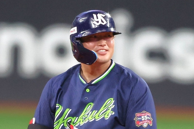 「たった２年53億円だ」　村上宗隆の“短期契約”に韓国メディア反応「イ・ジョンフの30％ほどだ」　一方で「実力を証明できれば...」と期待も