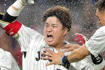 Wソックス移籍決定に「がんばれ！ おれもがんばるぜ！」同学年・清宮幸太郎がエール、村上宗隆本人が“いいね”で反応　坊主頭の高校時代の２ショットも